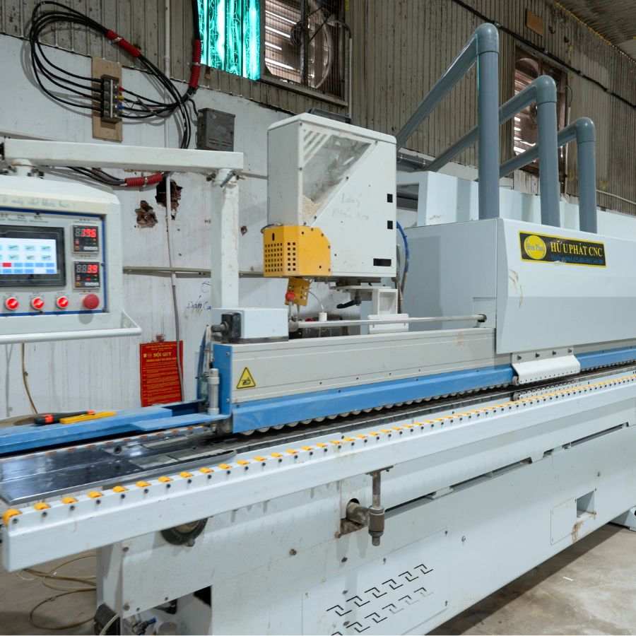 Xưởng gỗ công nghiệp – Giải pháp tối ưu cho nội thất hiện đại năm 2025 4 xuong-go-cong-nghiep4